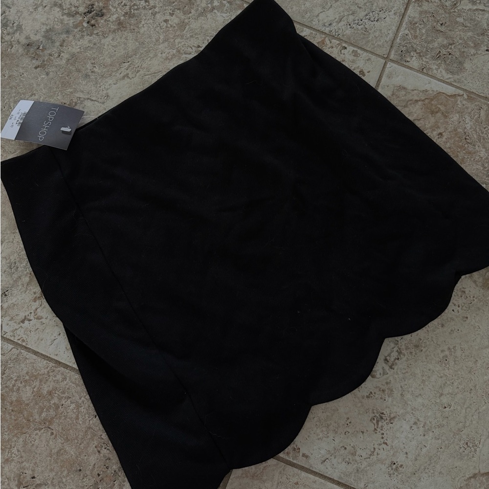 Topshop Women’s Black Scalloped Mini Skirt